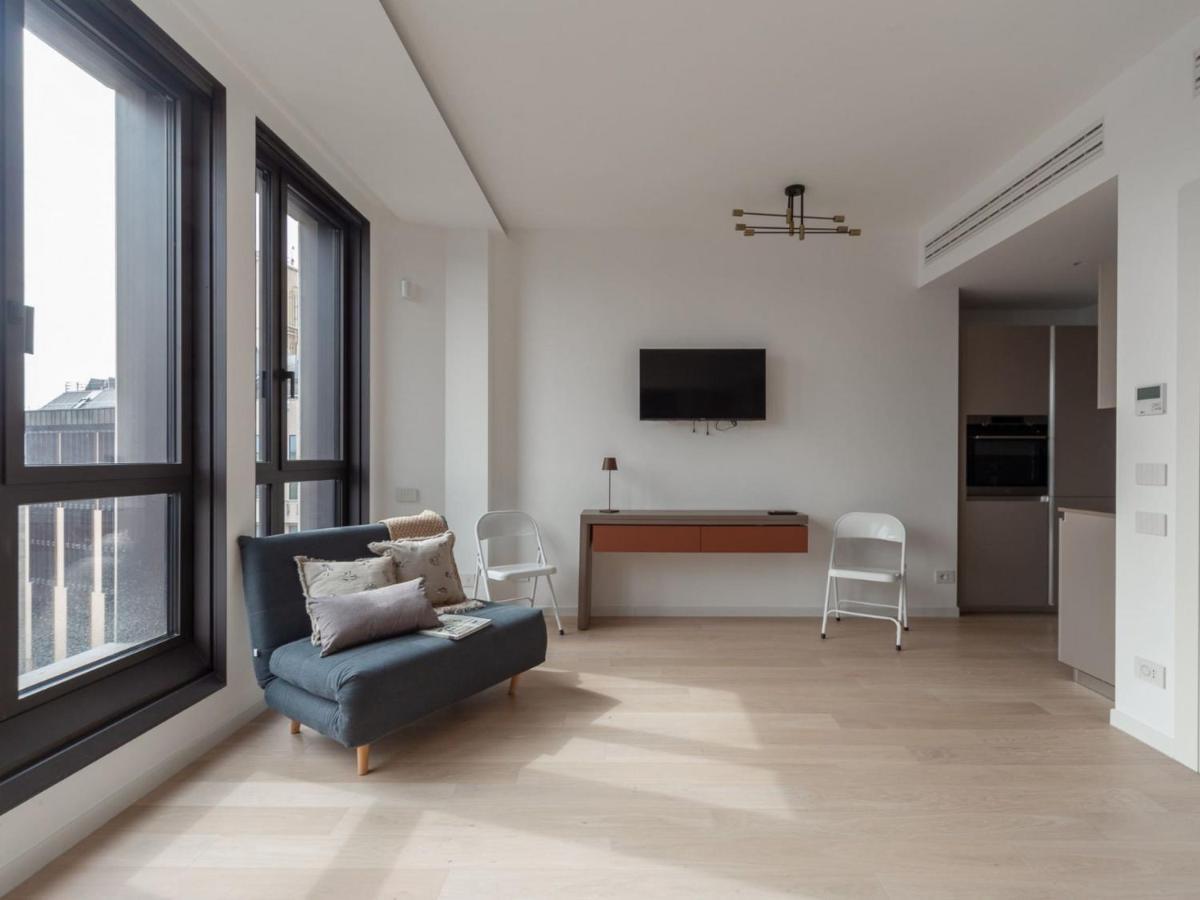 The Best Rent - Monolocale Moderno A Due Passi Dal Duomo Milan Exterior photo